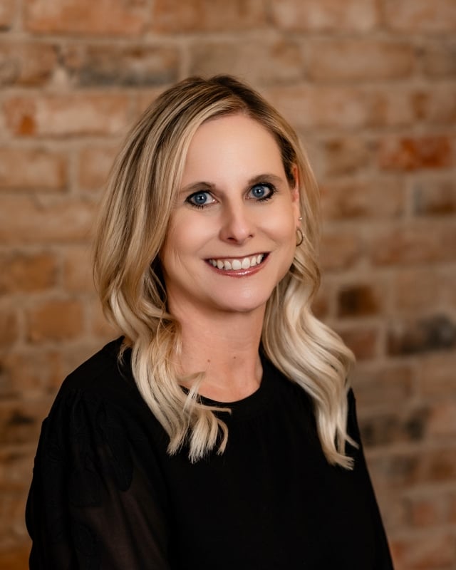 Kari, Administrative Assistant's photo